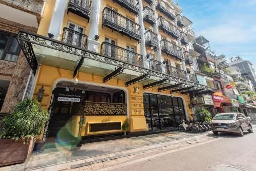 Hôtel typique du Vieux Quartier de Hanoï — architecture maison-tube coloniale