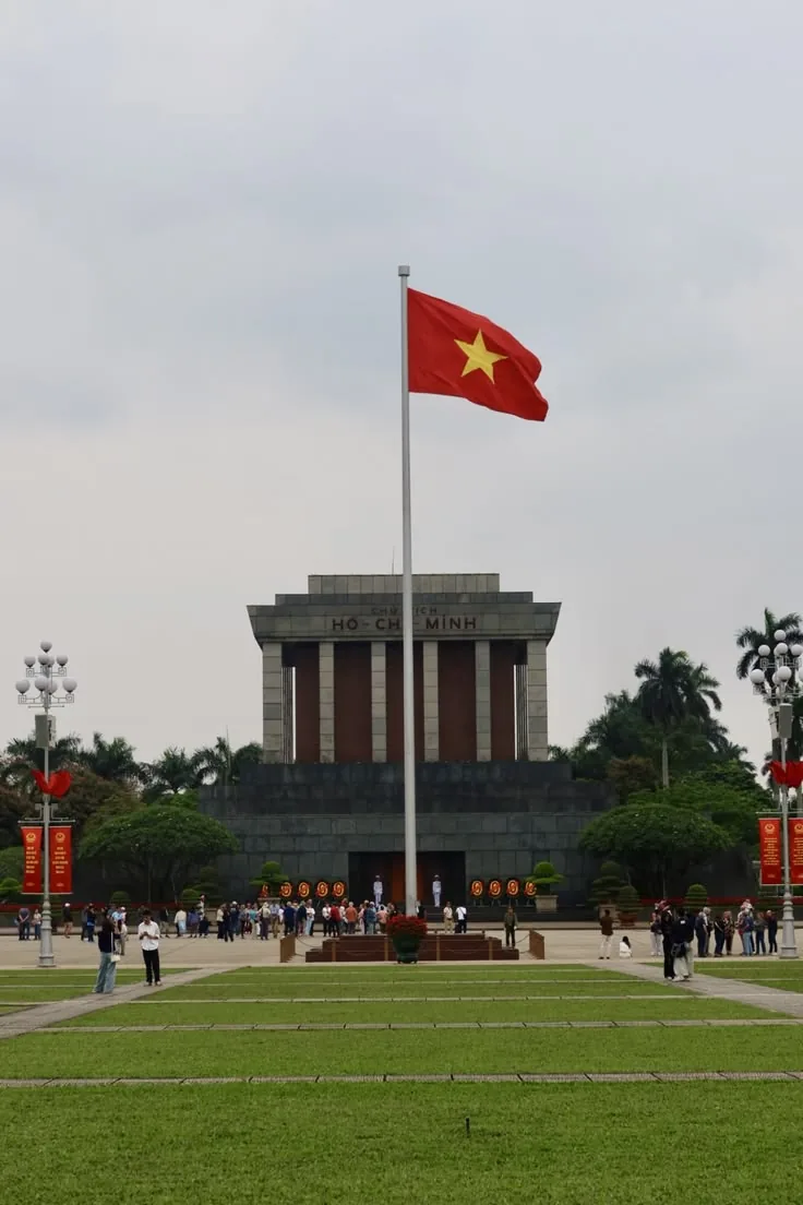 Mausolée Hô Chi Minh à Hanoï — monument national vietnamien